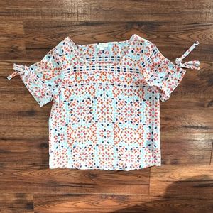 Finn & Grace Women's Short Sleeve Geometric Round Neck Pullover Blouse Medium M